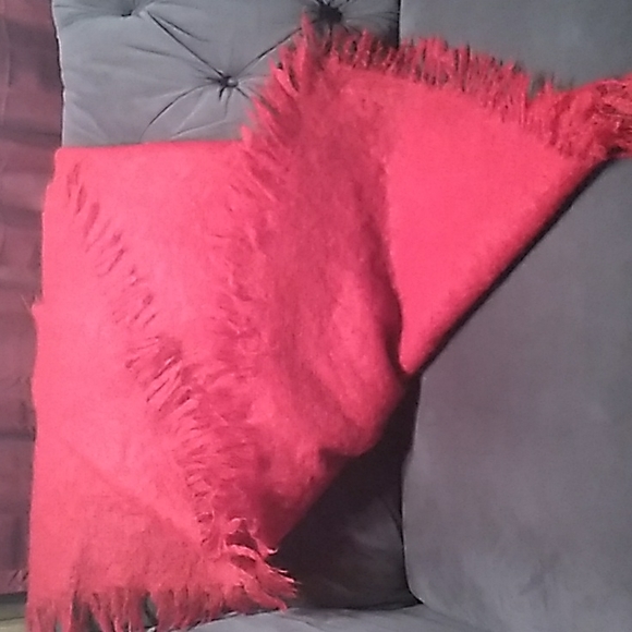 HIGHLANDS THROW BEAUTIFUL AND COZY - Picture 5 of 11